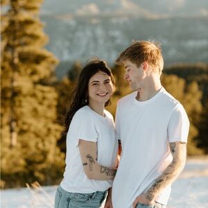 Meet your Posher, Ava